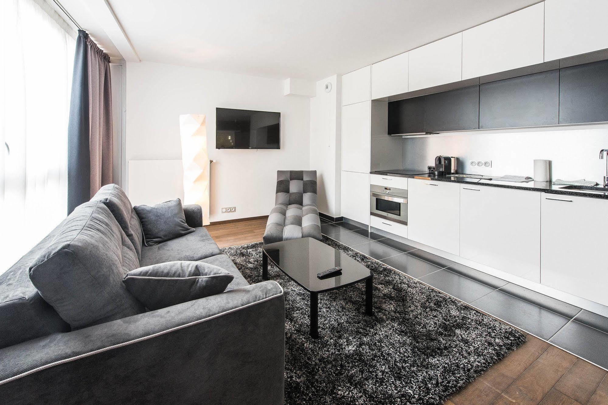 Les Appartements Paris Clichy Esterno foto